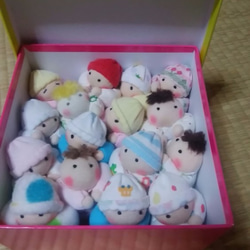 赤ちゃん人形の箱詰め(16個入り）　送料無料 3枚目の画像