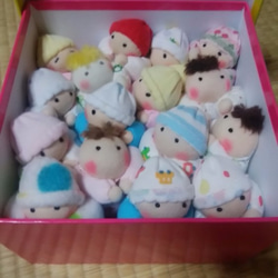 赤ちゃん人形の箱詰め(16個入り）　送料無料 5枚目の画像