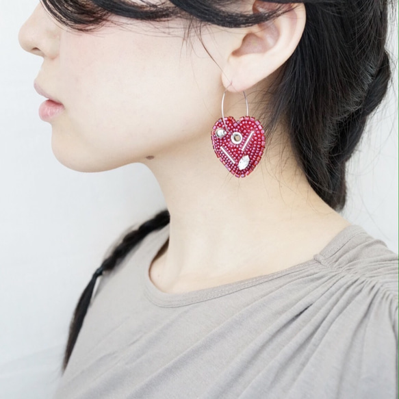 心形刺繡耳環紅色心形鏤空RedColor（BTO） 第2張的照片
