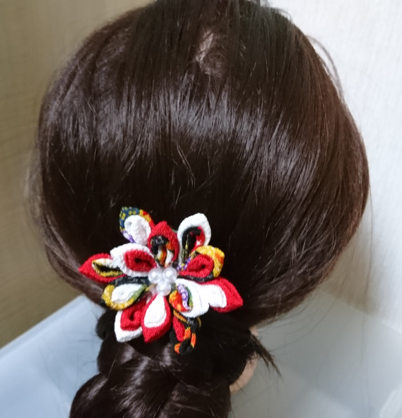 【再販】ちりめん細工・ヘアゴム・黒 1枚目の画像