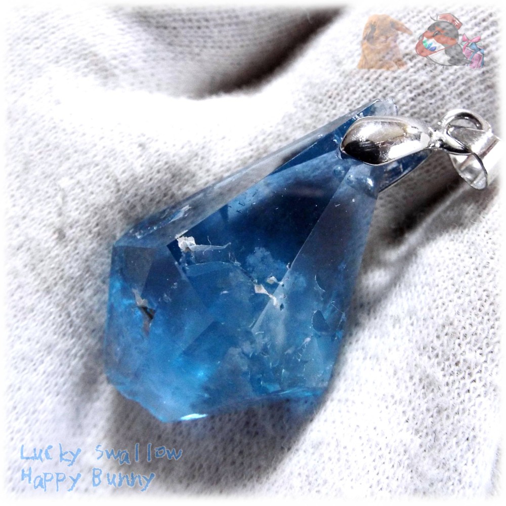 特殊コアあり♪ パライバブルー インディゴブルー ブルーフローライト ペンダント ネックレス  ♪No.4430