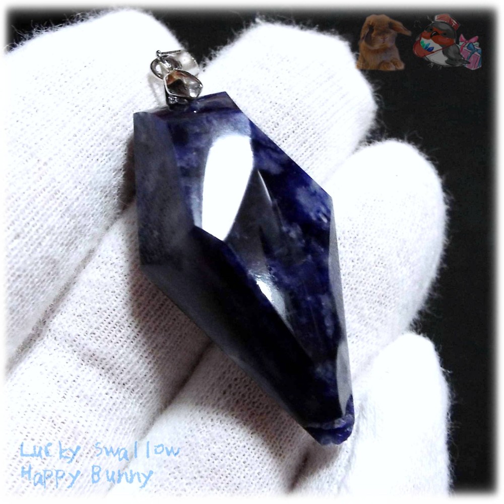 深海の宝石 ブラジル産 ディープブルー ソーダライト ペンダント No.4754