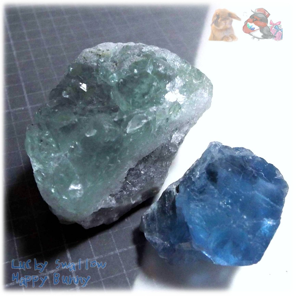 夏休みセール♪ 秘蔵品 宝石質 特殊希少カラー ブルーフローライト 欠片 結晶 蛍石 原石 No.4795