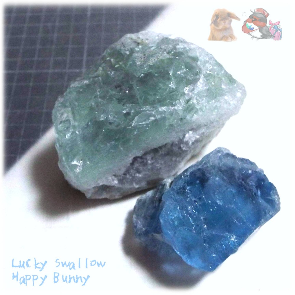 夏休みセール♪ 秘蔵品 宝石質 特殊希少カラー ブルーフローライト 欠片 結晶 蛍石 原石 No.4795