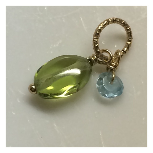 5.【14kgf】Peridot ,Blue Topaz pendant drop ペリドット、ブルートパーズ 2枚目の画像