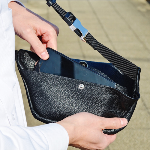 新品未使用 TORY BURCH ウェストポーチ レザー ブラック 楽天市場】トリーバーチ ウエストポーチ レディース ブランド ウエスト