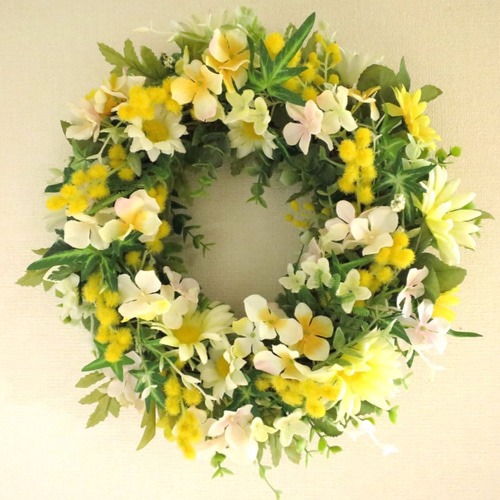 ミモザのリース 27㎝ リース CHYPRE 通販 3237259｜Creema(クリーマ)