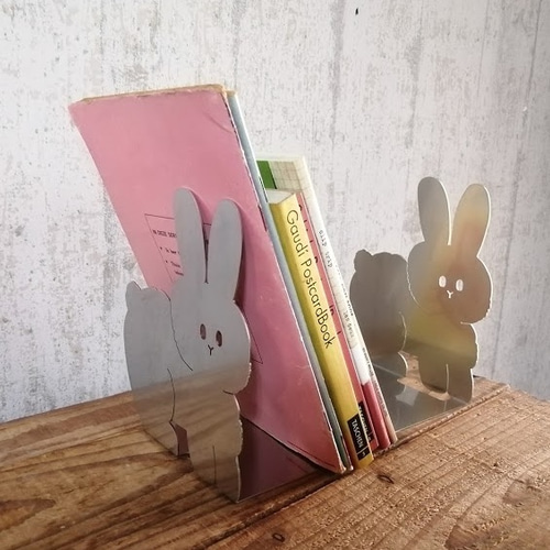 ☆うさぎページです☆ モフモフうさぎ ブックスタンド その他インテリア雑貨 cyilabo 通販