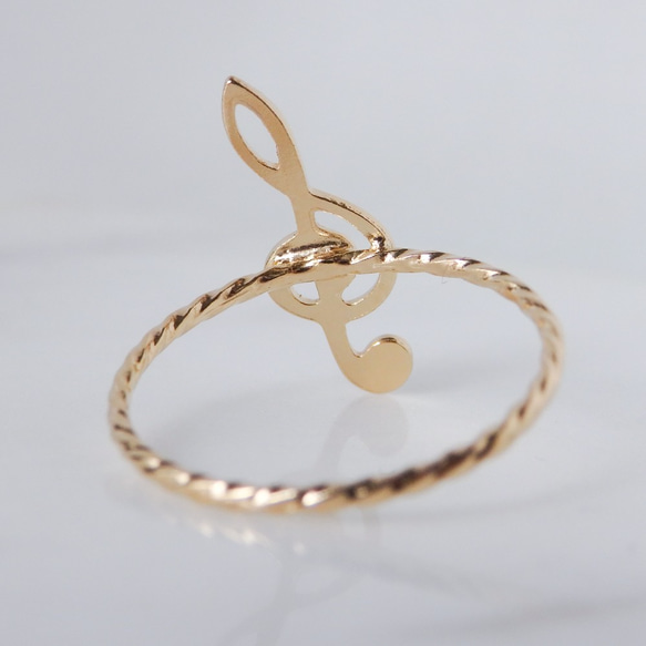 音楽モチーフ・ト音記号リング｜極細ツイスト・ゴールド・華奢デザイン・プレゼントにも 4枚目の画像