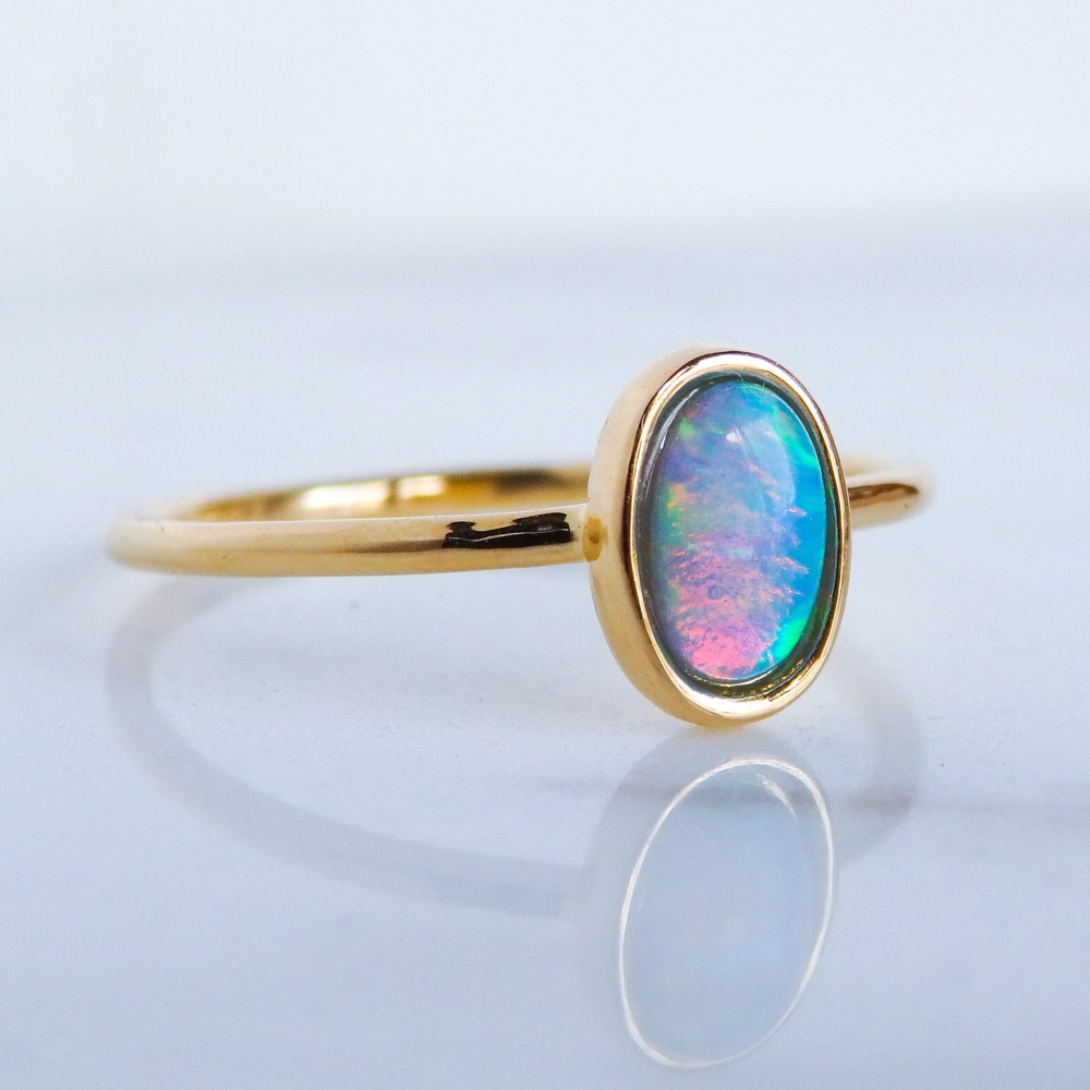 シンセティックオパールリング・10月誕生石・サイズオーダー可・華奢デザイン・18金仕上げ