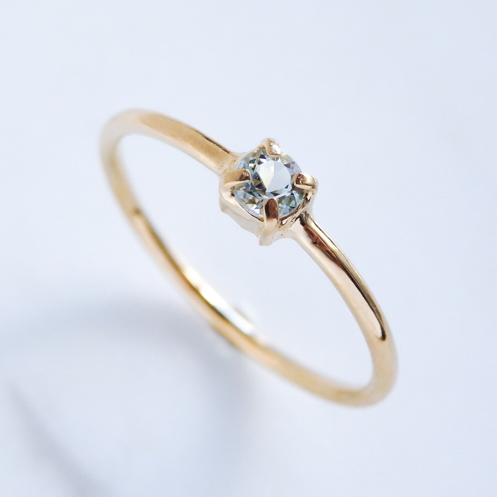 アクアマリン リング　シルバー925　18金メッキ　3月誕生石　華奢　指輪　シンプル　普段使い　ギフト