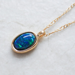 美品　天然ブラックオパール　ネックレス 小さな宇宙を胸元に、ブラックオパールネックレス・華奢チェーン