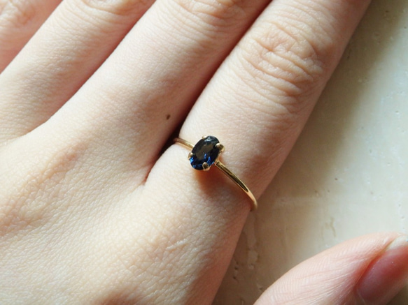 立方氧化鋯裝飾戒指 蒙大拿藍色 第5張的照片