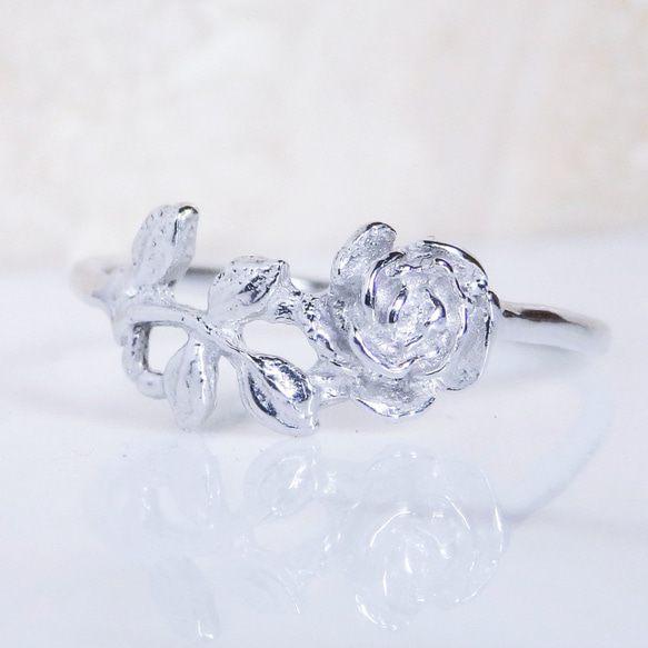 ローズリング/18金コーティング/華やかで上品なバラの指輪/ギフト・記念日に 9枚目の画像