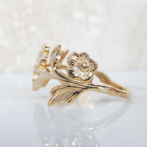 フラワーリング ゴールド/花モチーフ指輪 アンティーク風 大人可愛い