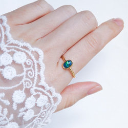 夜空の輝き＊ブラックオパール華奢ツイストリング（真鍮・K18コーティング）｜オーバルカボションカット・サイズオーダー可 8枚目の画像