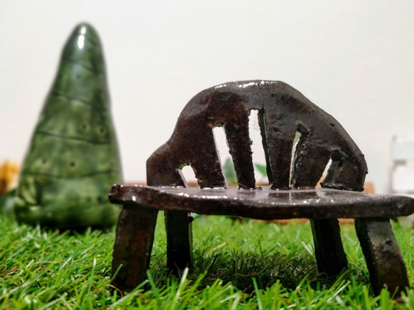 森の中のベンチ（陶木とベンチ） 4枚目の画像