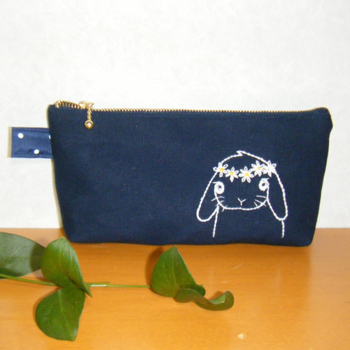 うさぎ刺繍大きめペンケース(ネイビー、ロップイヤー うさぎ刺繍大きめペンケース(ネイビー、ロップイヤー