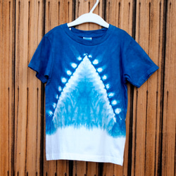 サイズ120 藍染め子供Tシャツ 山 1枚目の画像