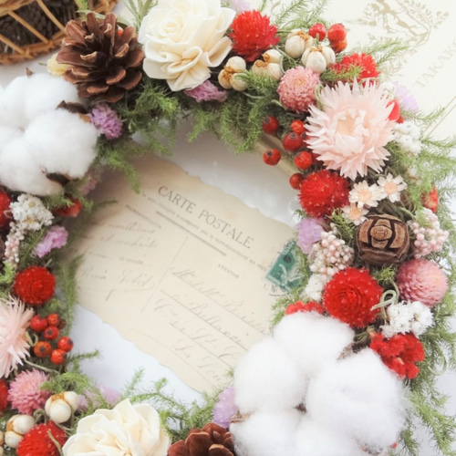 ピンクのお花のクリスマスリース2021(ドライフラワーリース) リース
