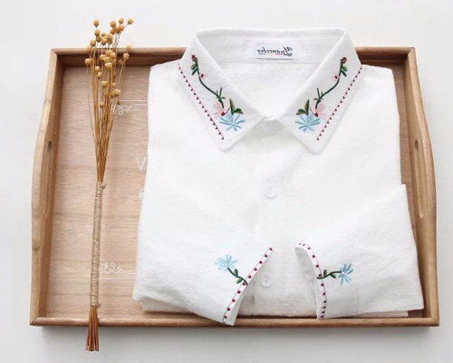 鮮やかな花で刺繍された刺繍シャツ 1940 年 コットン handmade 0_f788e93089958251ca6009f5a1e4