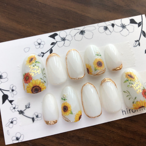 ホワイトひまわり ネイルチップ（つけ爪） hirorinnail 通販