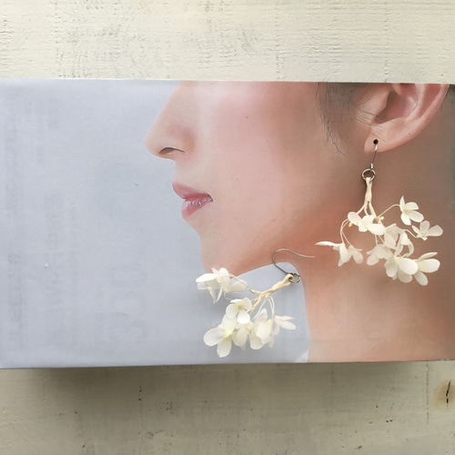 SALE (送料込) 布花 紫陽花のピアス サージカルステンレス製 ピアス 