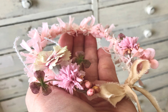 SALE (送料込 )  布花 pinkの mini wreath 4枚目の画像