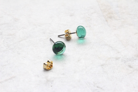 ★mariamさまオーダー品★チタンピアス・Green・small 3枚目の画像