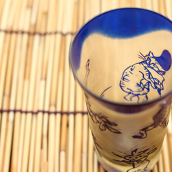 【再販】ガラス製 一口ビアグラス "鳥獣戯画" ＋観世水 瑠璃アンバー 2枚目の画像