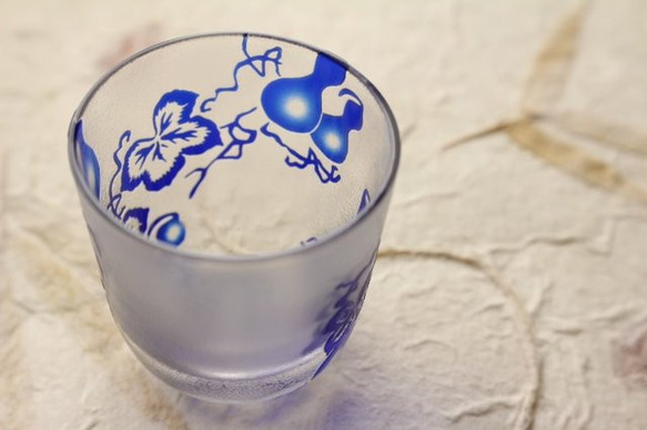 [再次上架] 玻璃圓筒清酒杯「六冰尊齋」瑠璃 第5張的照片
