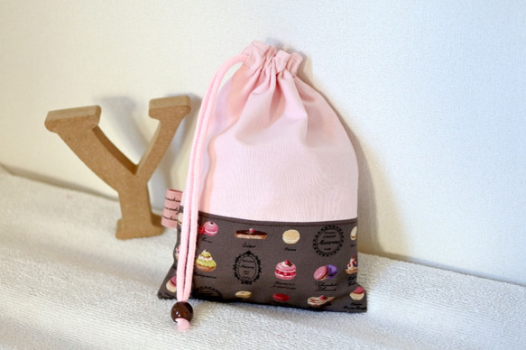 給食袋/スイーツ柄/ミニマカロン/YUWA/片絞り巾着/20×15/ピンク