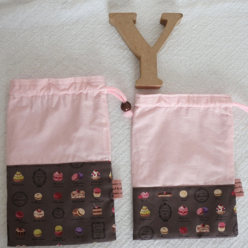 給食袋/スイーツ柄/ミニマカロン/YUWA/片絞り巾着/20×15/ピンク