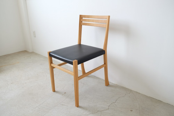 chair #5 本革 -ダイニングチェア- 2枚目の画像
