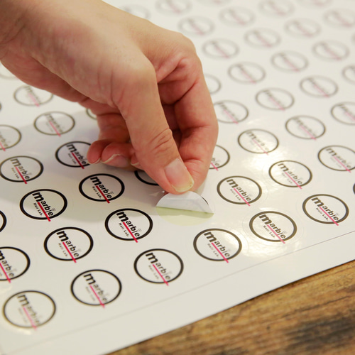 名入れ・編集無料】オリジナル丸シール90枚入り＋数枚おまけ付直径3cm