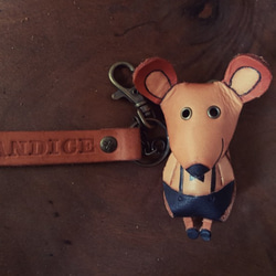 淘氣小老鼠純牛皮鑰匙圈 (訂做情人、生日送禮) 第1張的照片