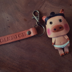可愛害羞相撲豬純牛皮鑰匙圈 可刻字 ( 情人、生日送禮) 第1張的照片