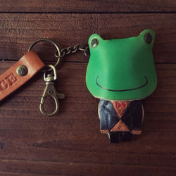 かわいい魔術師の小さな緑のカエルの純粋な革のキーホルダーはレタリングにすることができます（誕生日、バレンタインギフト） 1枚目の画像