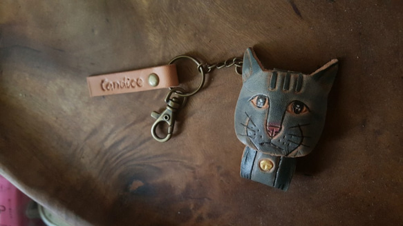 可愛喵星人小灰貓咪純牛皮鑰匙款- 刻名字 第1張的照片