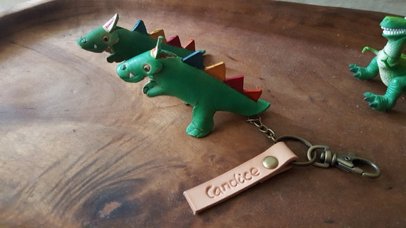 感情好的可愛暴龍恐龍純牛皮鑰匙款- 刻名字 第5張的照片