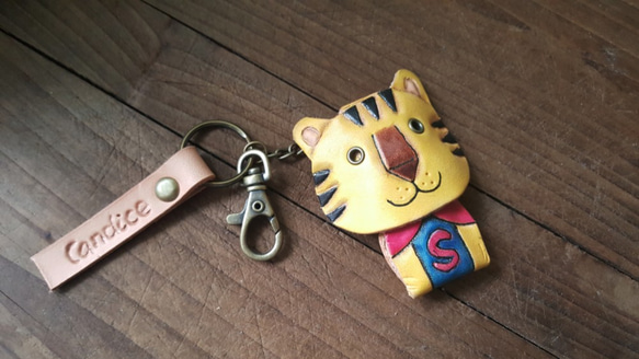 可愛老虎超人裝純牛皮鑰匙圈  可刻字 ( 情人、生日送禮) 第2張的照片