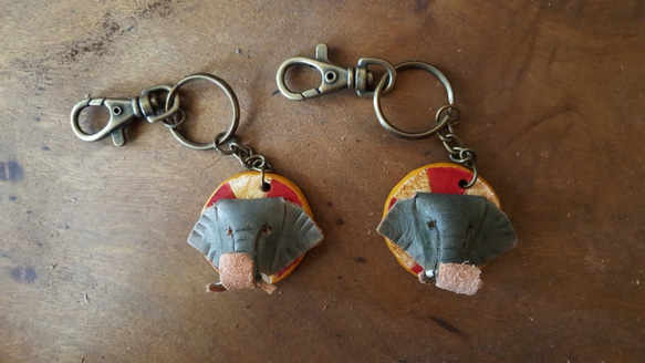 馬戲團大象牛皮鑰匙圈- 背面可刻字 第2張的照片