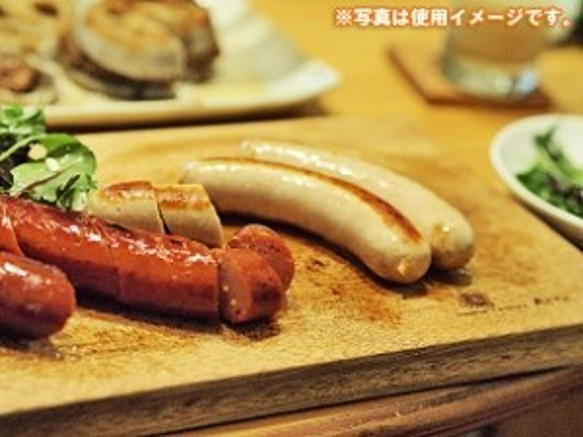 心地良い音のまな板（Mサイズ）／ラワン 無垢材 ギフト カットボード 敬老 料理 キッチン 水捌け 木製 プレゼント 9枚目の画像