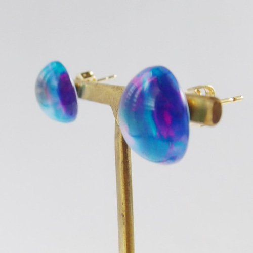 【1250】球体デザインの青紫色ピアス 1250】球体デザインの青紫色ピアス