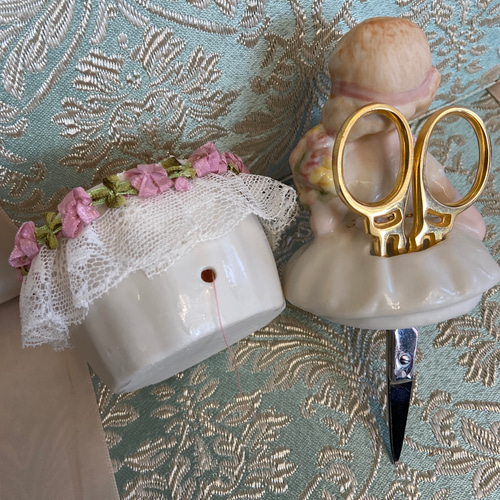 ビスクドールのハサミ小物入れ ビスクドールのハサミ小物入れ