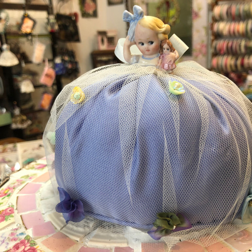 グーグリーちゃんのピンクッション　ブルー ハーフドールのピンクッション・グーグリーちゃん＊ブルー