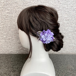 送料無料♡つまみ細工 紫陽花のヘアクリップ   藤色　*コサージュ *七五三 *浴衣 *アジサイ *花嫁 3枚目の画像