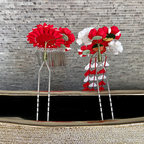 つまみ細工 七五三・成人式・和装婚 髪飾り 紅白 *赤 *結婚式 *振袖