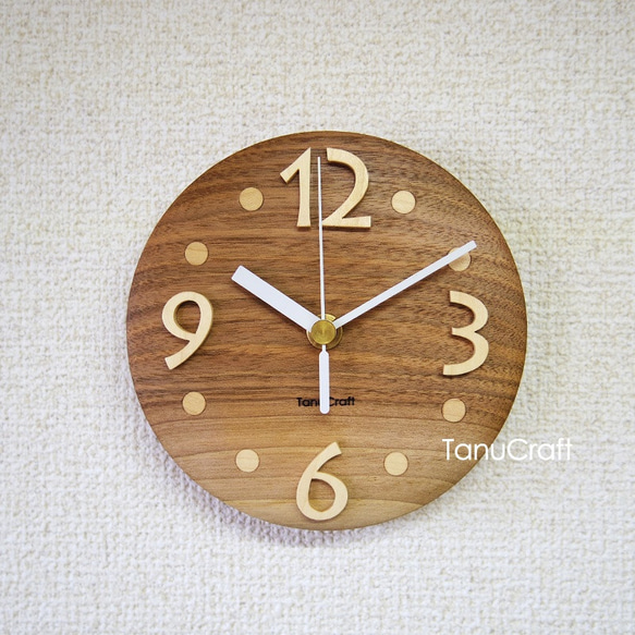 木の掛け時計　■丸型13.5センチ・クルミ■ 2枚目の画像