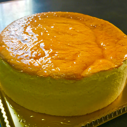 スフレチーズケーキ18cm 1枚目の画像